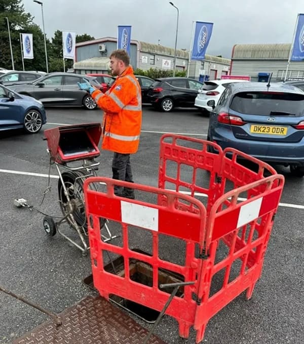 Drain-cleaning-in-Manchester Drain-cleaning-in-Manchester.jpg